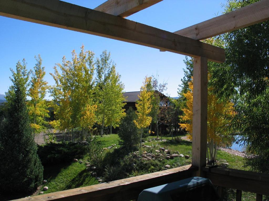 Sundance Bear Lodge Mancos Екстериор снимка